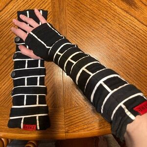 Y2K 2006 Tripp Goth Emo Fingerless Gloves Arm Sleeves